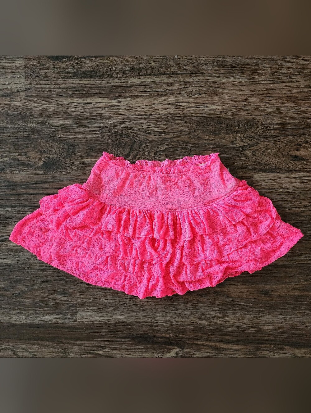 Tiered Lace Mini Skirt in Vibrant Pink